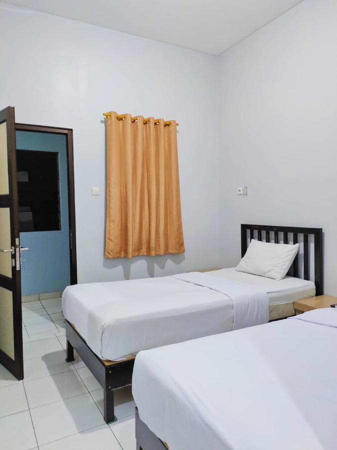 Hotel Syariah Tremigo Guesthouse Cirebon Eksteriør bilde