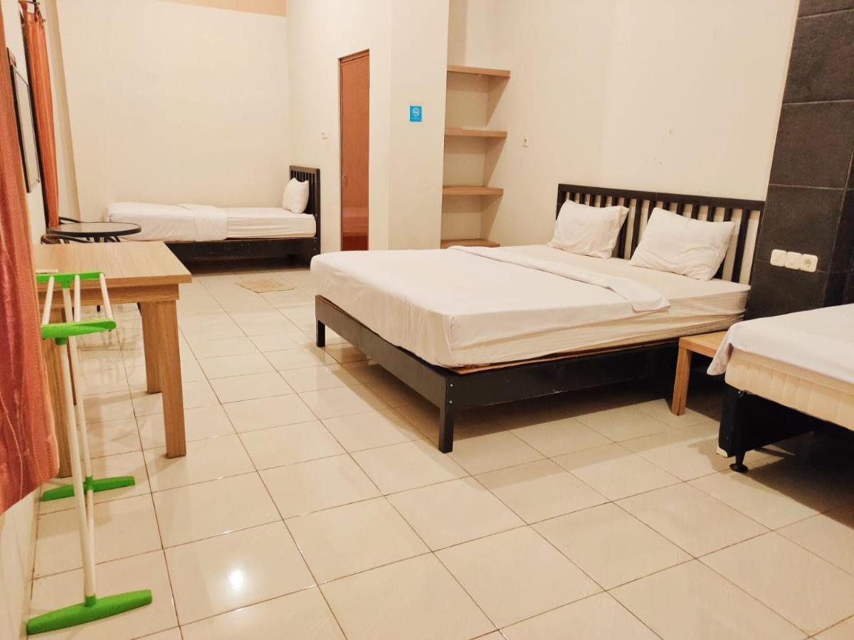 Hotel Syariah Tremigo Guesthouse Cirebon Eksteriør bilde